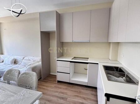 APARTAMENT 2+1 PER SHITJE NE ASTIR, KOMPLEKSI MOLLA