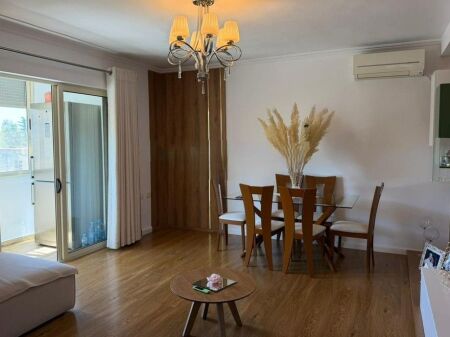 SHITET APARTAMENT 2+1 I INVESTUAR, NË LAPRAKË