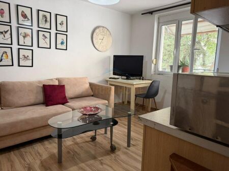 Qera, Apartament 2 + 1, 21 Dhjetori, Tirane