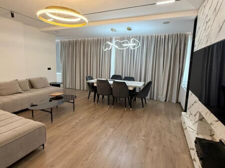 🌇✨ Apartment 2+1+2 for Rent – Near the Artificial Lake, Tirana 🌿🏡