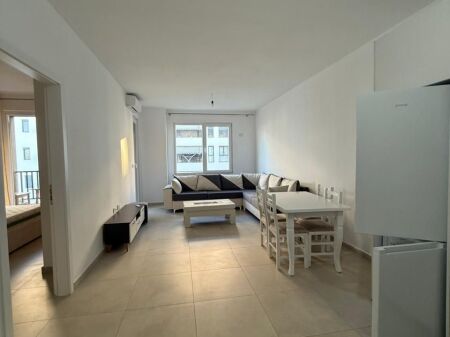 Apartament me qera 1+1