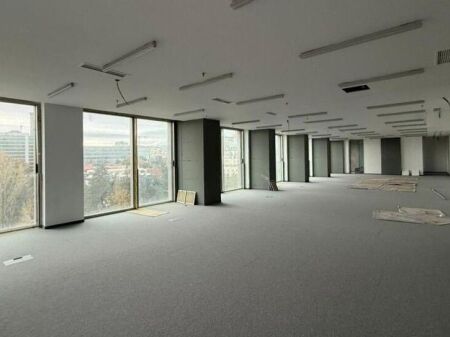 Zyrë Downtown me Qira 1,590m²  –  OPEN SPACE