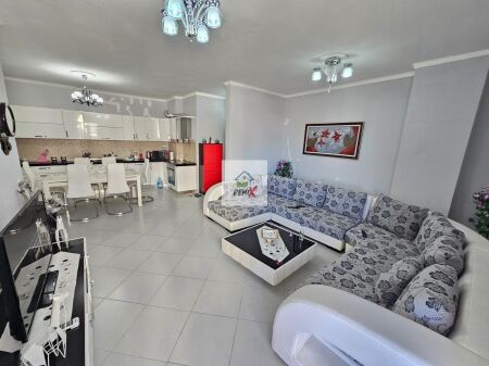 JEPET ME QERA APARTAMENT 2+1 PRANE KAZAZIT