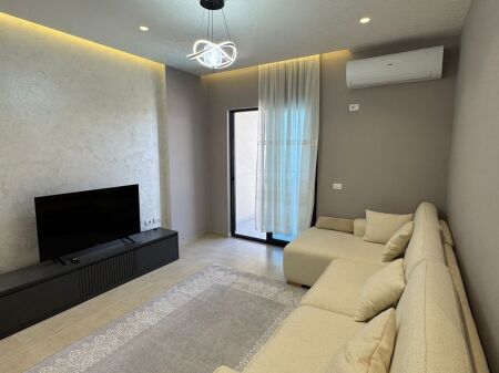 🏡✨ Shitet Apartament 1+1 + Post Parkimi – Golem ✨🏡