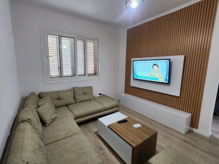 🏡 **JEPET ME QERA SUPER APARTAMENT 2+1 PRANË VALA PARKUT** ✨