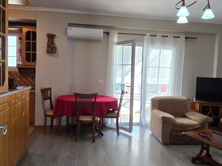 APARTMENT 2+1, BARRICADES STREET, ALSO AVAILABLE FOR AIRBNB!