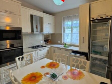 🏡 **Apartment 2+1 for Sale with Private Land – Lura Complex 1, Lalzi Bay** 🌊✨