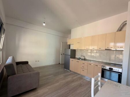 Appartamento in affitto 1+1 - 📍Ali Demi, complesso Mangalem -400 mila lek