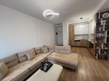 Apartament 2+1 me qera tek Komplesi Jordan Misja Kontakt