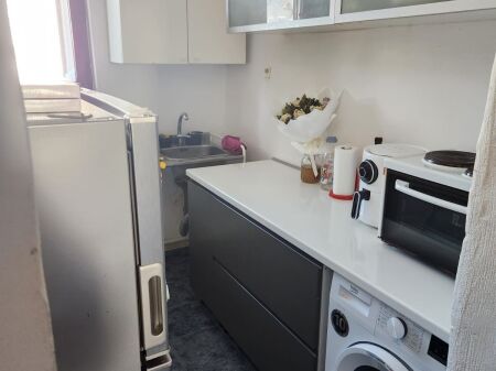 Jepet Me Qera Apartament 1+1+1 Ballkon