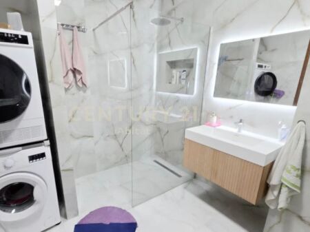 Apartament Modern 1D+1B • Vilat Gjermane • Larese & Tharese