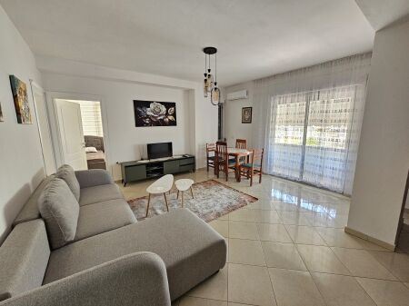 For rent 2+1+1 Haxhi Hysen Dalliu St. 700 thousand lek