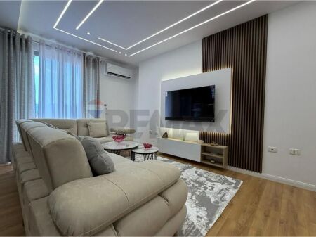 APPARTAMENTO 2+1 PALAZZI CABEJ