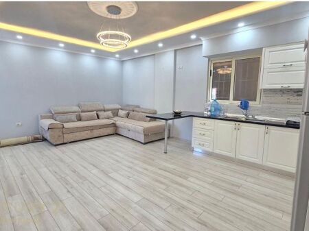 2+1 apartment for sale in Fresk, at the beginning of Dalip Topi street!
