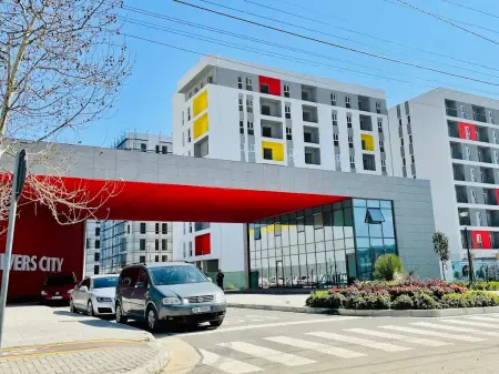 Shitet Apartament 1+1 në Univers City, Tiranë