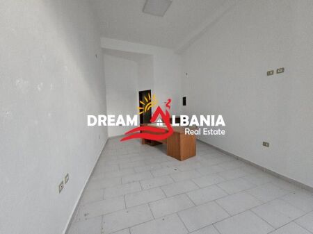Shop for rent on Haxhi Hysen Dalliu Street near KMY (ID 42711177)