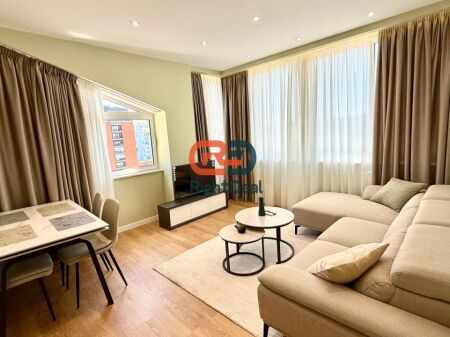 Tek Myslym Shyri, Shitet Apartament 2+1, I Investuar Totalisht Dhe Me Pamje Spektakolare!!!