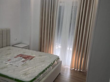 Jepet Me Qera Apartament 2+1+1 Ballkon