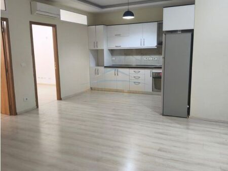 Shitet,Apartament 2+1,Rruga 5 Maji. PRM68902