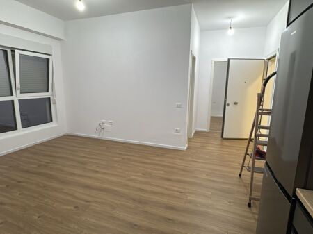🏡 Apartament me Qira në Ali Demi (Kompleksi Kaimi)