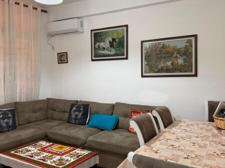Apartament 2+1 per qera Astir !