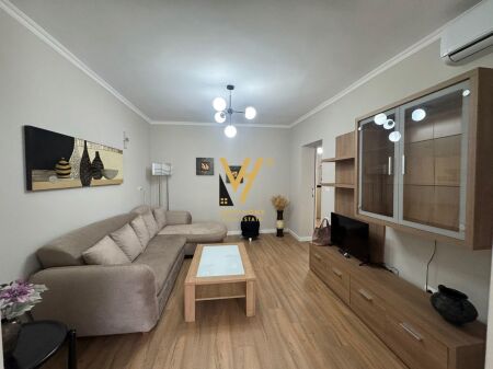 APPARTAMENTO 2+1 IN AFFITTO A BLLOKU 800 EURO