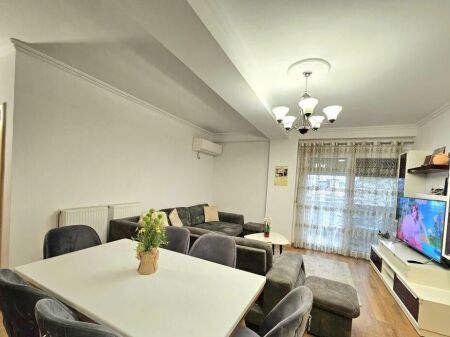 🏢Kopshti Botanik jepet me qera apartament 2+1+garazhd,i mobiluar.700Euro    
