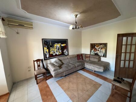 📣 RENT Apartment 1+1 📍 Medreseja 🛣️ "Dibres" Street ✨   🏢 Existing Building  🪜 3rd Floor (No Elevator)  🛋️ Furnished   💶 Price 450 euro non-negotiable