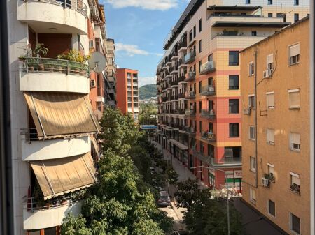 Apartament me qera 1+1