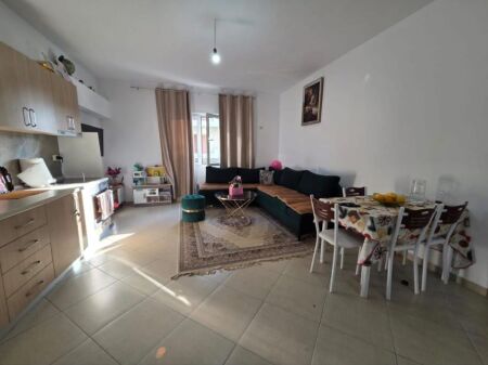 APPARTAMENTO 2+1 IN AFFITTO - ALI DEMI, TIRANE