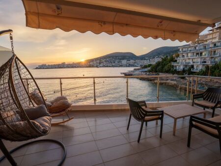 SARANDA, EXCLUSIVELY SELLING 1+1 APARTMENT ON THE SEA