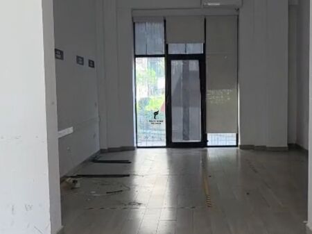 DYQAN ME QERA 88.5 M2 KOMUNA E PARISIT 153.000 LEKE FH-80209