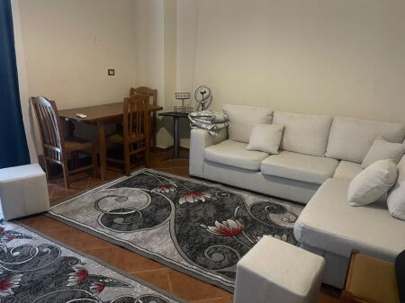 🏡 Jepet me qira apartament 1+1 📍 Misto Mame, Rruga Thoma Koxhaj  💶 Çmimi: 38.000 lekë/muaj