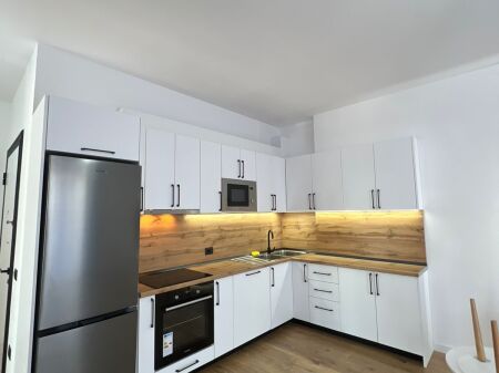 🏡 Apartament 2+1 me Verandë me Qira – Paskuqan ✨