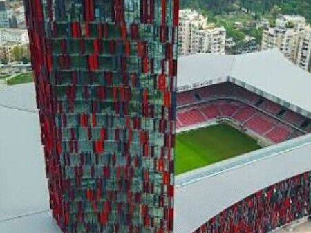 AMBIENT BIZNESI ME QIRA TE STADIUMI AIR ALBANIA
