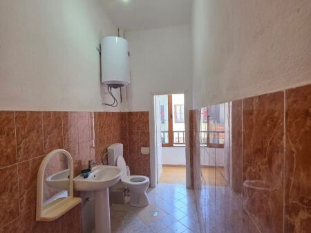 Apartament në Shitje në Shkozet, Durrës – Përballë Stacionit