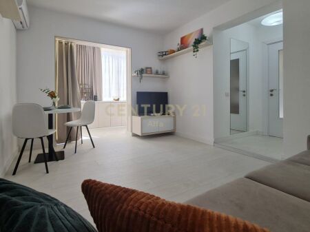 STUDIO APARTMENT FOR SALE NEAR WILLSON SQUARE - IDEAL INVESTMENT OPPORTUNITY