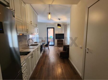 Apartment 1+1 for rent at 21 Dhjetori!