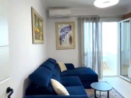 🏢Astir,prane Gold Market jepet me qera apartament 1+1,i mobiluar.50,000Leke
