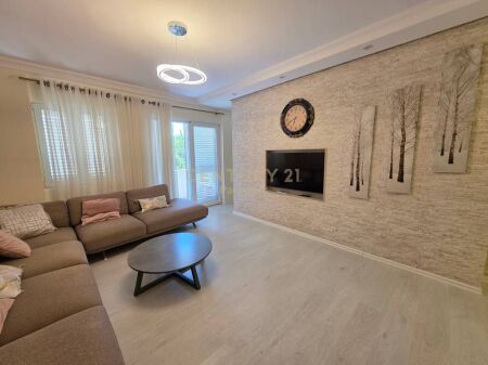 Appartamento 3+1+2 In Affitto a Porcelan, vicino all'Università Europea 650 € /Mese