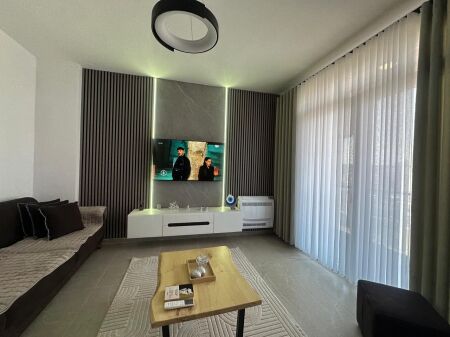 Jepet me Qera Apartament 1+1 Rruga Jordan Misja