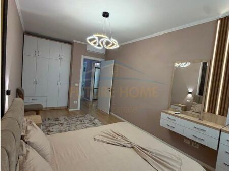 Qera, Apartament 2+1+Post Parkimi, Unaza e Re