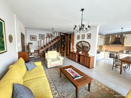 Appartamento Duplex In Affitto 3+1+2 In Via Elbasan (ID B230217) Tirana