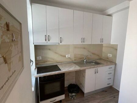 Shitet , Apartament 1+1 , Mine Peza , Tirane