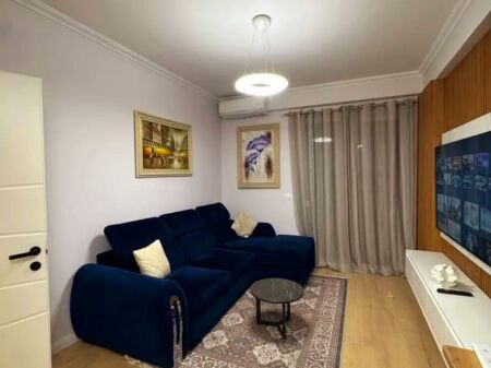 Jepet me qira apartament 1+1