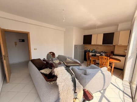 🏡 Appartamento 2+1+2 in affitto ad Astir