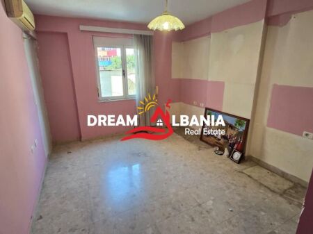 Shitet garsoniere ne Qender prane Piazza (ID 4101895)