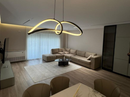 Jepet me Qira Apartament 2+1+2 – Liqeni i Thatë (Pranë Radisson)