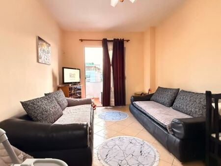 Apartament 1+1 me qira tek Fresku