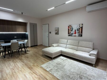 Apartament 1+1 per qira tek Kompleksi Delijorgji.